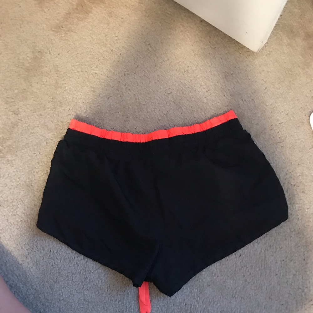 shorts - Picture 2 of 2